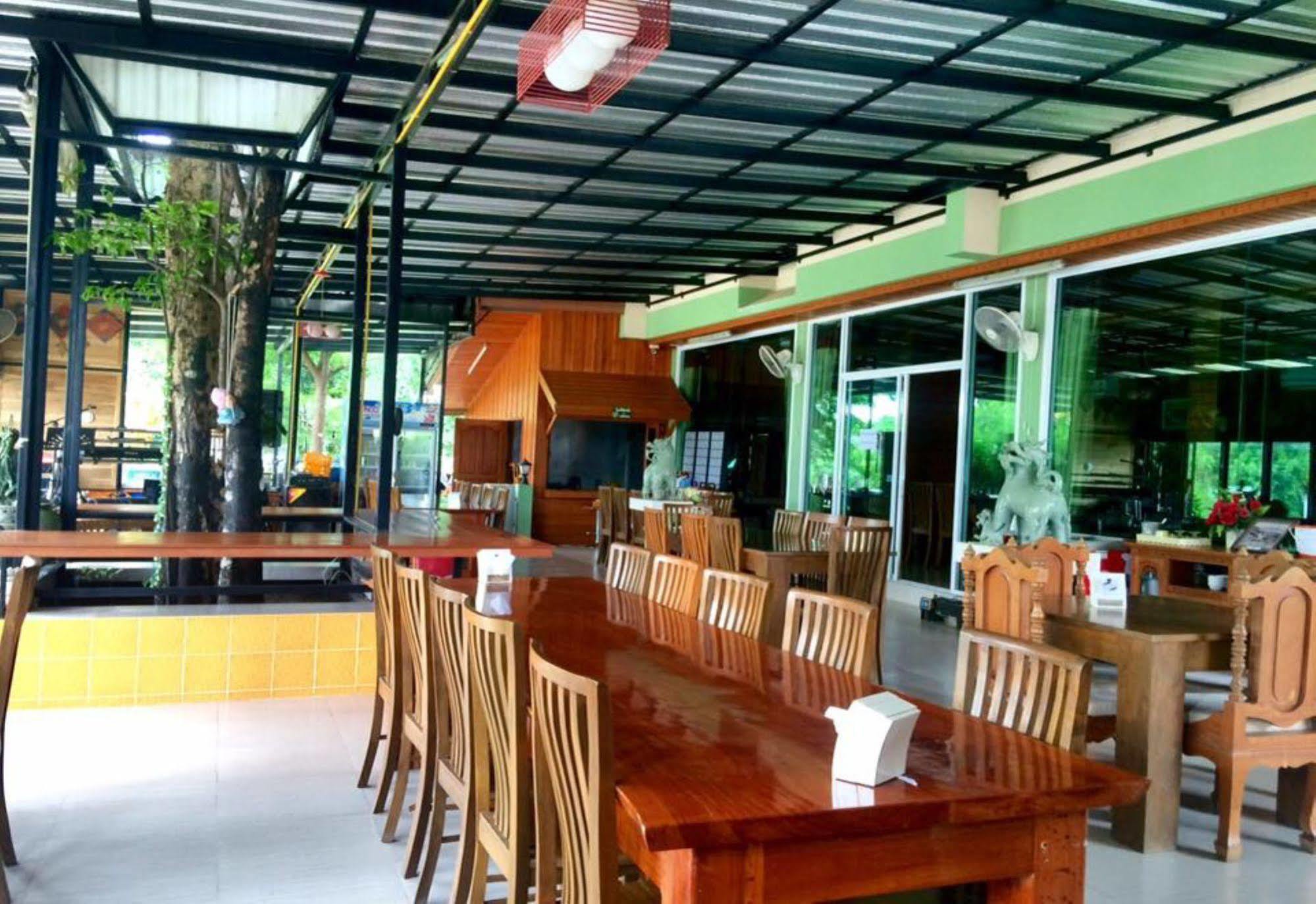 Ruen Narisra Resort Сукотаи Экстерьер фото